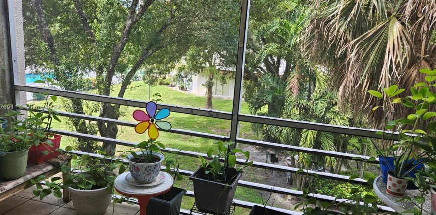 Condo à Lauderdale Lakes, Floride, 2 chambres  № 1980658
