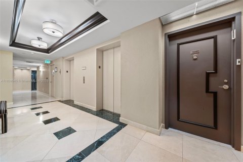 Купить кондоминиум в Авентура, Флорида 2 спальни, 142.14м2, № 1841030 - фото 2