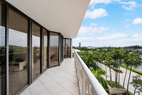 Купить кондоминиум в Авентура, Флорида 2 спальни, 142.14м2, № 1841030 - фото 1