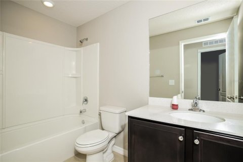 Casa en alquiler en Kissimmee, Florida, 4 dormitorios, 173.63 m2 № 1796965 - foto 12