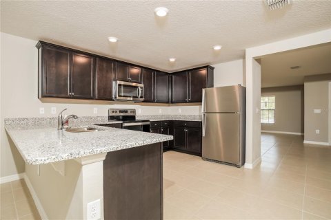 Casa en alquiler en Kissimmee, Florida, 4 dormitorios, 173.63 m2 № 1796965 - foto 4