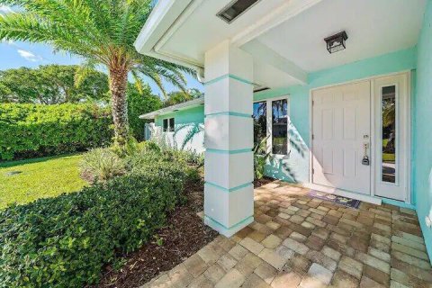 House in Juno Beach, Florida 4 bedrooms, 219.25 sq.m. № 2176178 - photo 26