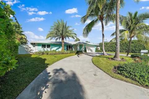 House in Juno Beach, Florida 4 bedrooms, 219.25 sq.m. № 2176178 - photo 27