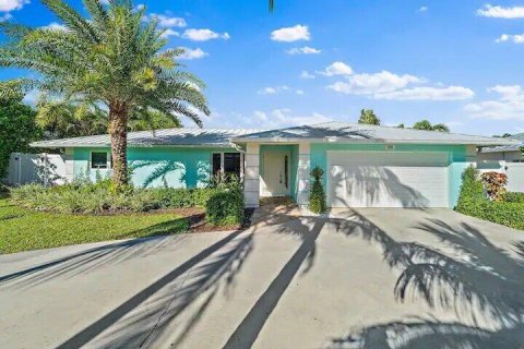 House in Juno Beach, Florida 4 bedrooms, 219.25 sq.m. № 2176178 - photo 30