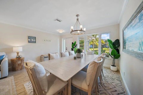 House in Juno Beach, Florida 4 bedrooms, 219.25 sq.m. № 2176178 - photo 7