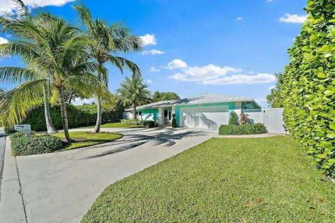 House in Juno Beach, Florida 4 bedrooms, 219.25 sq.m. № 2176178 - photo 28