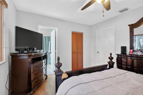 Copropriété à vendre à Hialeah, Floride: 4 chambres, 148.46 m2 № 1946577 - photo 26