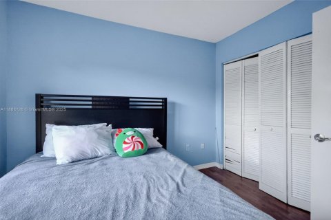 Copropriété à vendre à Hialeah, Floride: 4 chambres, 148.46 m2 № 1946577 - photo 17