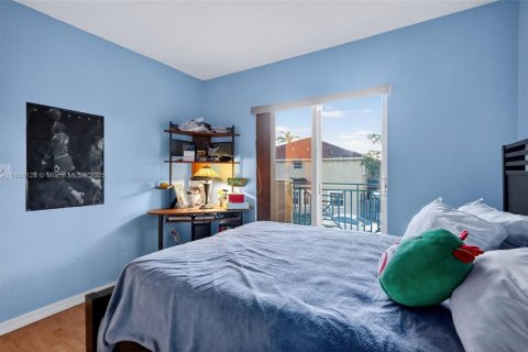 Copropriété à vendre à Hialeah, Floride: 4 chambres, 148.46 m2 № 1946577 - photo 18