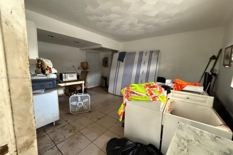 Купить коммерческую недвижимость в Майами, Флорида 201.69м2, № 1968859 - фото 6