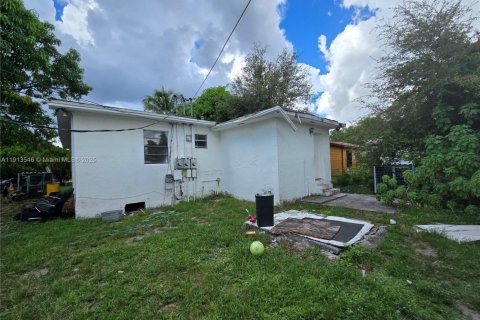 Купить коммерческую недвижимость в Майами, Флорида 201.69м2, № 1968859 - фото 19