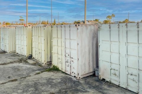 Снять в аренду коммерческую недвижимость в Гудзон, Флорида 930.23м2, № 1906485 - фото 2