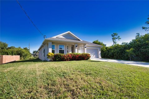 Villa ou maison à vendre à Port Charlotte, Floride: 3 chambres, 136.47 m2 № 2422654 - photo 22