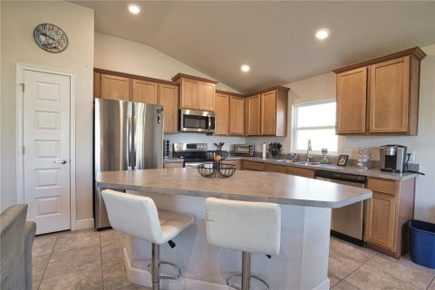 Villa ou maison à vendre à Port Charlotte, Floride: 3 chambres, 136.47 m2 № 2422654 - photo 4