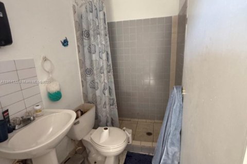 Casa en venta en Miami, Florida, 3 dormitorios, 206.61 m2 № 1891277 - foto 7