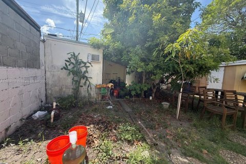 Casa en venta en Miami, Florida, 3 dormitorios, 206.61 m2 № 1891277 - foto 10