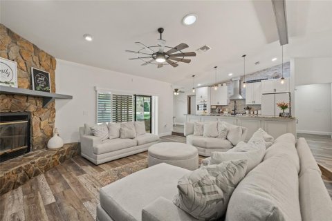 Villa ou maison à vendre à Spring Hill, Floride: 3 chambres, 182.55 m2 № 1915756 - photo 4