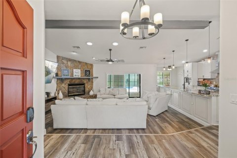 Villa ou maison à vendre à Spring Hill, Floride: 3 chambres, 182.55 m2 № 1915756 - photo 2