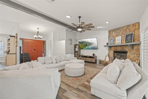 Villa ou maison à vendre à Spring Hill, Floride: 3 chambres, 182.55 m2 № 1915756 - photo 5