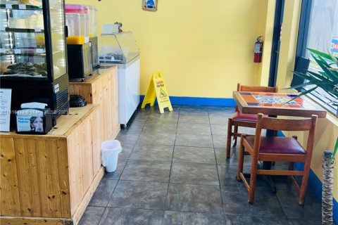 Immobilier commercial à vendre à Tampa, Floride № 2012650 - photo 6