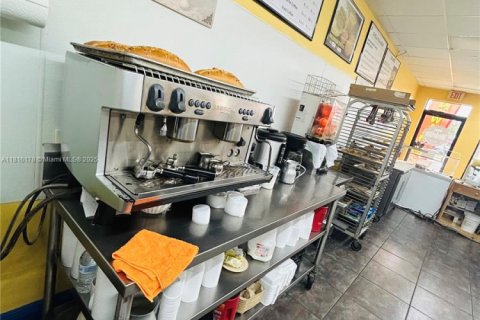 Immobilier commercial à vendre à Tampa, Floride № 2012650 - photo 10