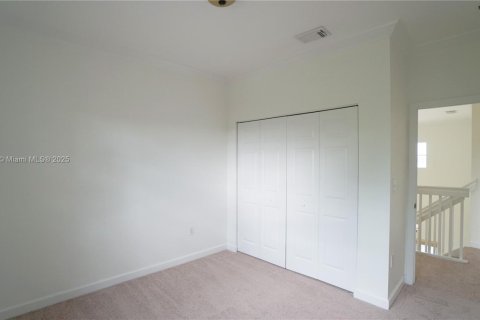 Снять в аренду виллу или дом в Майами, Флорида 5 спален, 263.56м2, № 1973591 - фото 29