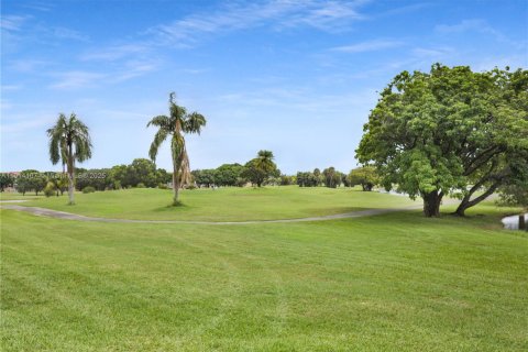Condo in Pembroke Pines, Florida, 1 bedroom № 1969717 - photo 29