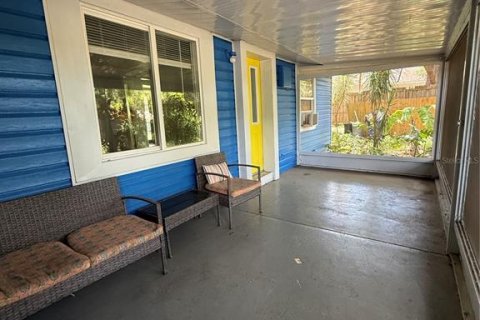 Villa ou maison à vendre à Sarasota, Floride: 4 chambres, 108.42 m2 № 2420397 - photo 2