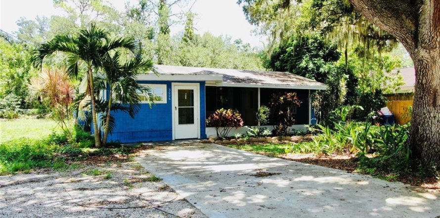 Villa ou maison à Sarasota, Floride 4 chambres, 108.42 m2 № 2420397