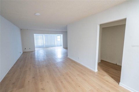Condo in Winter Haven, Florida, 2 bedrooms  № 1553368 - photo 26