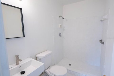 Condo in Winter Haven, Florida, 2 bedrooms  № 1553368 - photo 25