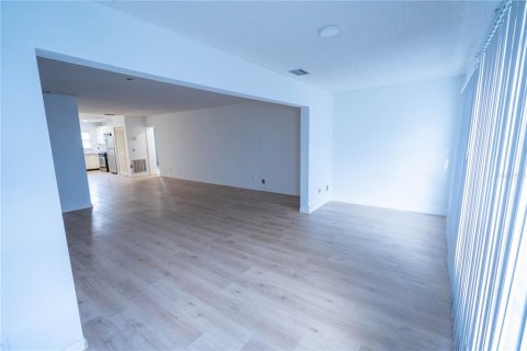 Condo in Winter Haven, Florida, 2 bedrooms  № 1553368 - photo 16