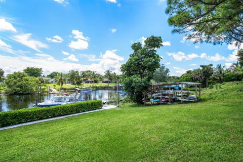 Townhouse in Boca Raton, Florida 2 bedrooms, 122.91 sq.m. № 2392656 - photo 25