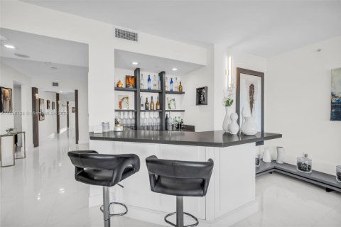 Condo in Aventura, Florida, 3 bedrooms  № 1953982 - photo 9