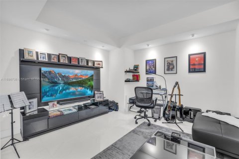 Condo in Aventura, Florida, 3 bedrooms  № 1953982 - photo 27