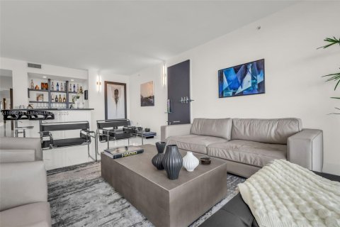 Condo in Aventura, Florida, 3 bedrooms  № 1953982 - photo 14