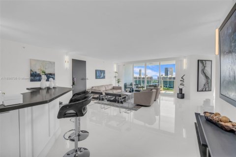 Condo in Aventura, Florida, 3 bedrooms  № 1953982 - photo 8