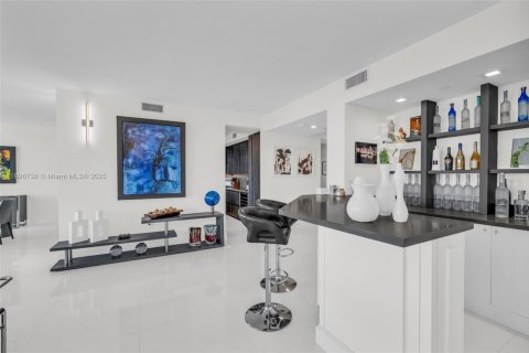 Condo in Aventura, Florida, 3 bedrooms  № 1953982 - photo 10