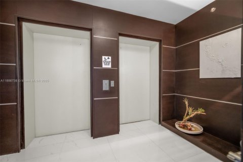 Condo in Aventura, Florida, 3 bedrooms  № 1953982 - photo 6