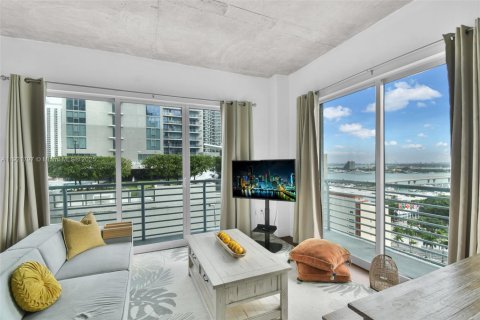 Condominio en alquiler en Miami, Florida, 2 dormitorios, 100.15 m2 № 1975758 - foto 8