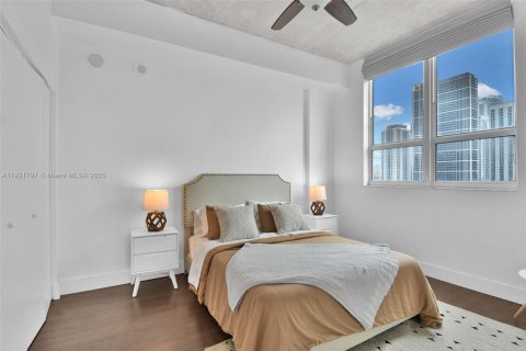Condominio en alquiler en Miami, Florida, 2 dormitorios, 100.15 m2 № 1975758 - foto 25
