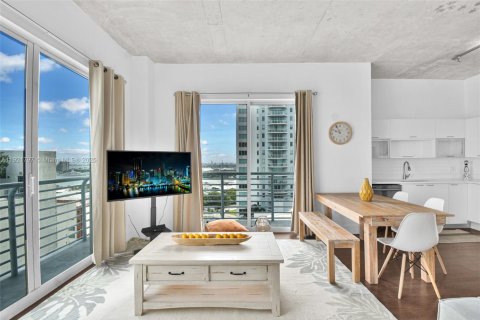 Condominio en alquiler en Miami, Florida, 2 dormitorios, 100.15 m2 № 1975758 - foto 6