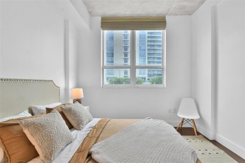 Condominio en alquiler en Miami, Florida, 2 dormitorios, 100.15 m2 № 1975758 - foto 26