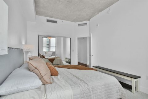 Condominio en alquiler en Miami, Florida, 2 dormitorios, 100.15 m2 № 1975758 - foto 23