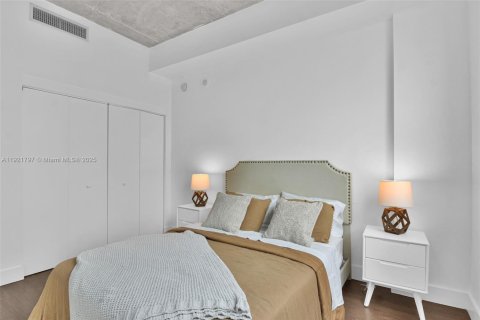 Condominio en alquiler en Miami, Florida, 2 dormitorios, 100.15 m2 № 1975758 - foto 27