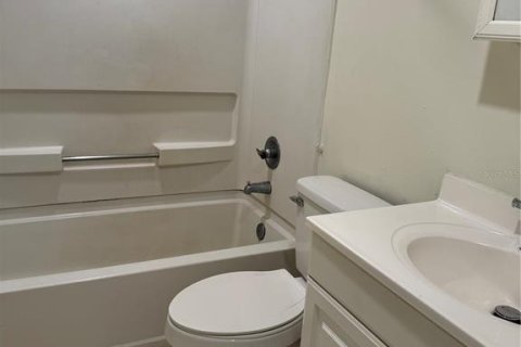 Condo in Clearwater, Florida, 1 bedroom  № 1665721 - photo 11
