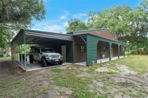 House in Lakeland, Florida 3 bedrooms, 265.33 sq.m. № 2197577