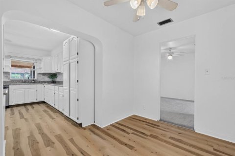 Купить виллу или дом в Деланд, Флорида 3 комнаты, 167.22м2, № 2287630 - фото 14