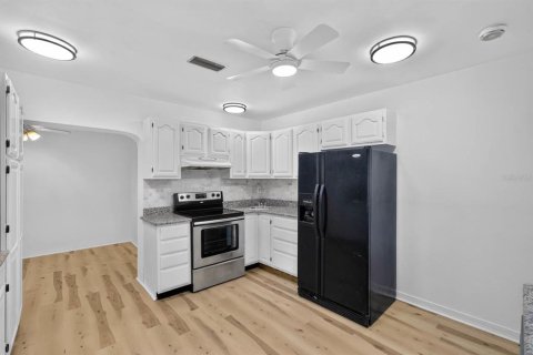 Купить виллу или дом в Деланд, Флорида 3 комнаты, 167.22м2, № 2287630 - фото 16