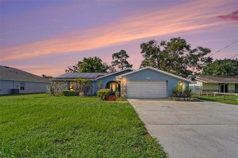 Casa en Spring Hill, Florida 3 dormitorios, 162.95 m2 № 2296796